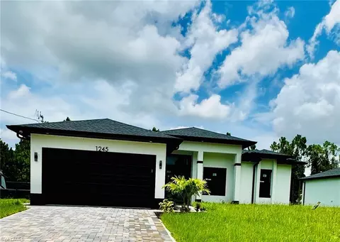 1245 Earnest St E, Lehigh Acres, FL 33974