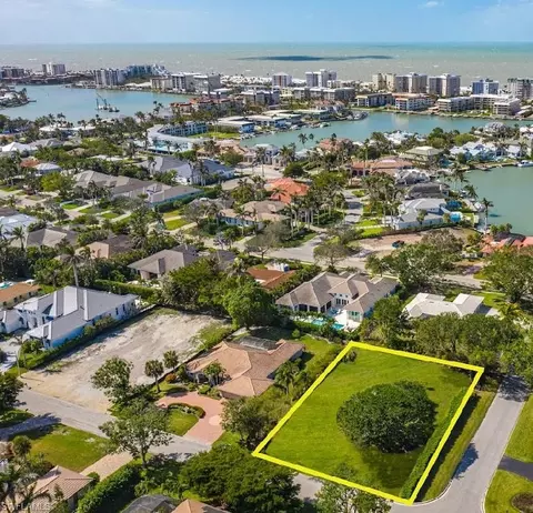 3215 Regatta Rd, Naples, FL 34103 photo 9