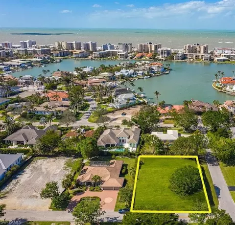 3215 Regatta Rd, Naples, FL 34103 photo 3