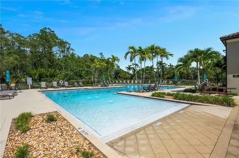 Exterior - 4072 Raffia Dr, Naples, FL 34119 photo 4 of 4