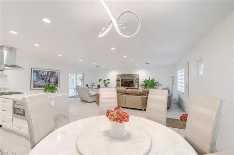 369 Caloosa Dr, Labelle, FL 33935 photo 4