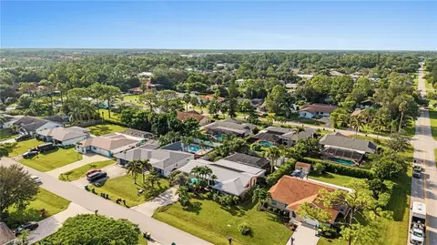 212 Willowick Dr, Naples, FL 34110 photo 30