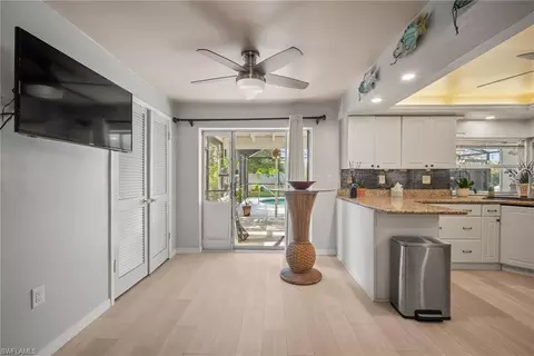 212 Willowick Dr, Naples, FL 34110 photo 14
