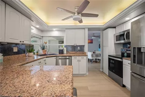 212 Willowick Dr, Naples, FL 34110 photo 11