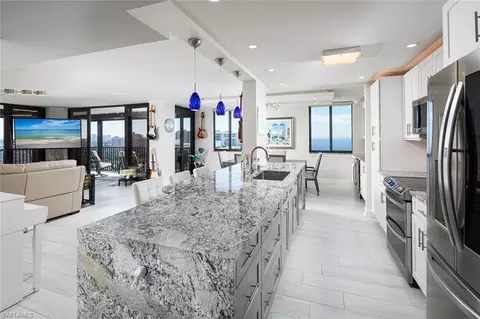 11 Bluebill Ave #1001, Naples, FL 34108