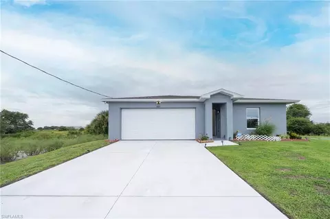 8005 Melody Cir, Labelle, FL 33935