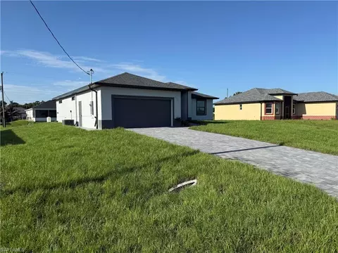 4907 Berryman St, Lehigh Acres, FL 33971