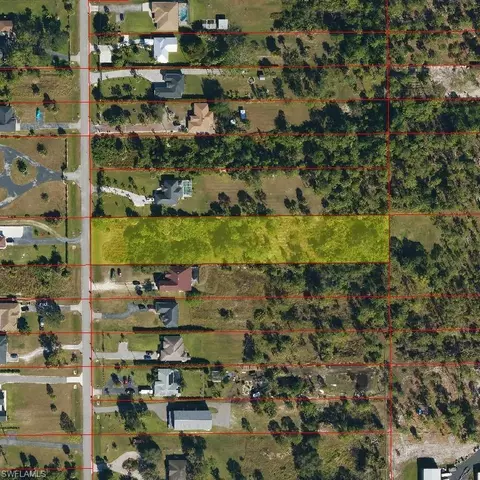 10 Thh St NE, Naples, FL 34120