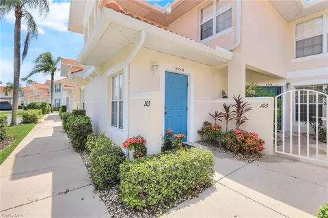 5015 Cedar Springs Dr #103, Naples, FL 34110