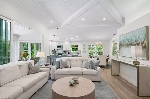 347 Emerald Bay Cir #S7, Naples, FL 34110