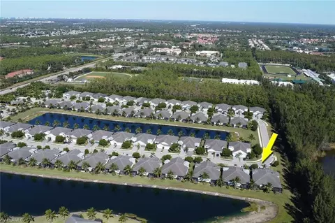 View/Area - 2231 Marquesa Cir, Naples, FL 34112 photo 6 of 8