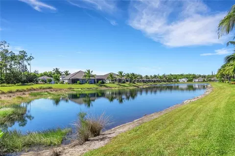 View/Area - 2231 Marquesa Cir, Naples, FL 34112 photo 1 of 8