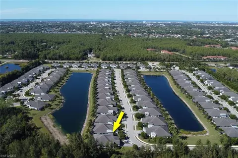 View/Area - 2231 Marquesa Cir, Naples, FL 34112 photo 4 of 8