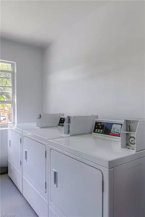 72 7th St S #209, Naples, FL 34102 photo 26
