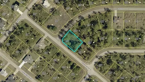 1026 Bells St E, Lehigh Acres, FL 33974
