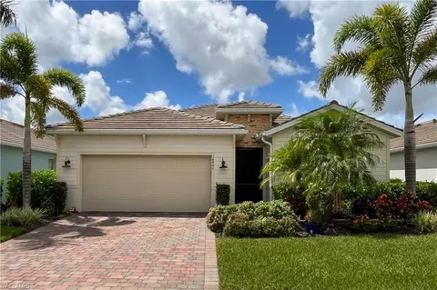 14486 Stern Way, Naples, FL 34114