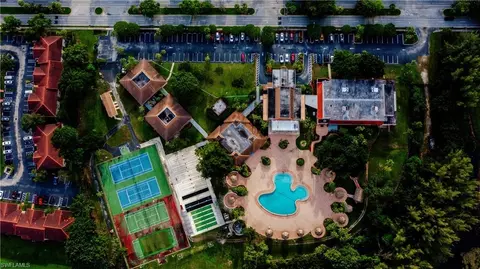 3110 Holiday Springs Blvd #310, Margate, FL 33063