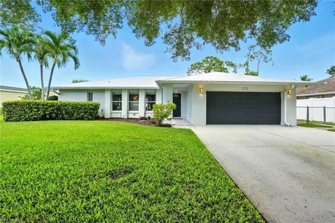 231 Johnnycake Dr, Naples, FL 34110