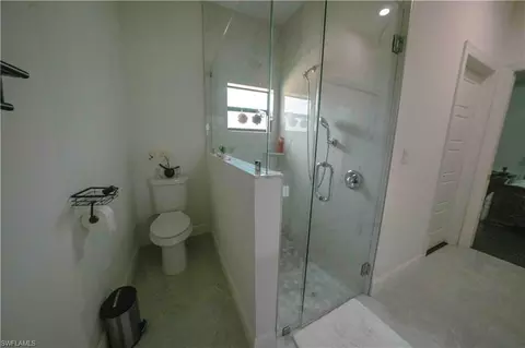 Bath - 4264 8th Ave NE, Naples, FL 34120 photo 1 of 2