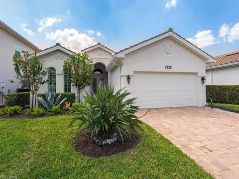 7826 Martino Cir, Naples, FL 34112