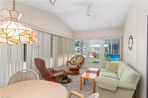 31 Turquoise Ave, Naples, FL 34114 photo 6