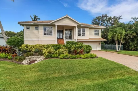 27070 Driftwood Dr, Bonita Springs, FL 34135