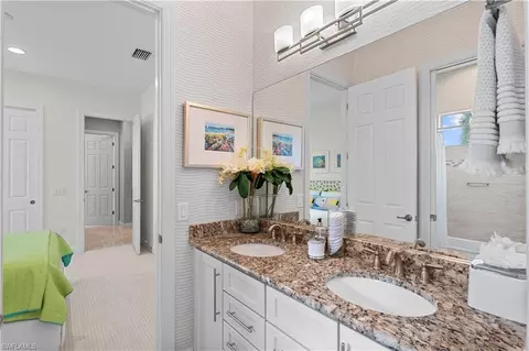 Bath - 9052 Graphite Cir, Naples, FL 34120 photo 4 of 4