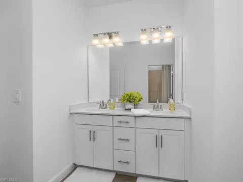 Bath - 21079 Hallandale Dr, Estero, FL 33928 photo 4 of 4