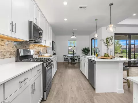 Kitchen - 21079 Hallandale Dr, Estero, FL 33928 photo 3 of 5
