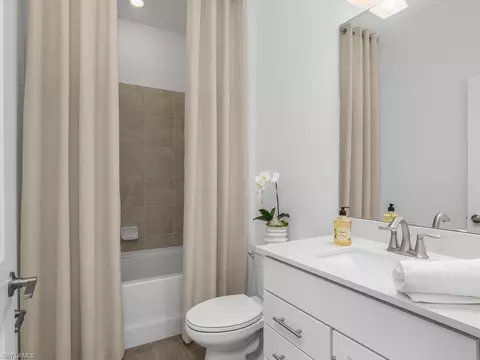 Bath - 21079 Hallandale Dr, Estero, FL 33928 photo 3 of 4