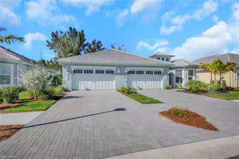 8861 Yucatan Ct, Naples, FL 34112