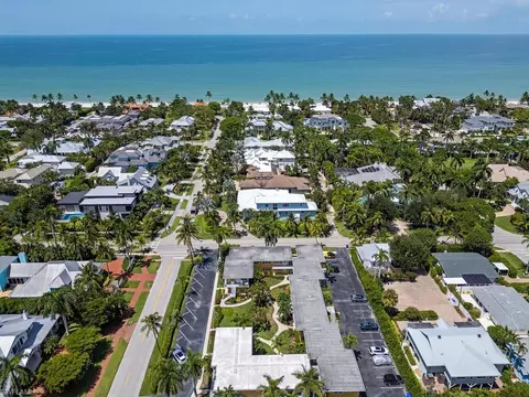 View/Area - 211 8th Ave S #211A, Naples, FL 34102 photo 2 of 3