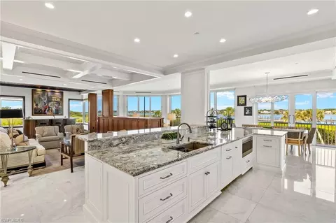 1520 Star Point Ln #4-401, Naples, FL 34112