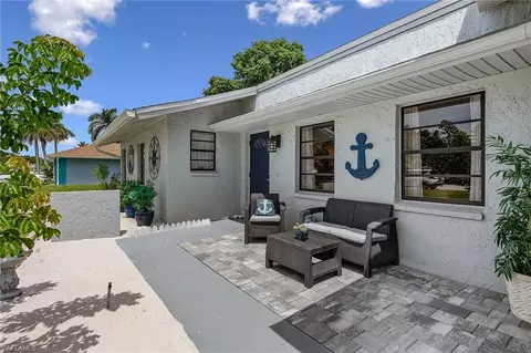 4841 Molokai Dr, Naples, FL 34112 photo 2