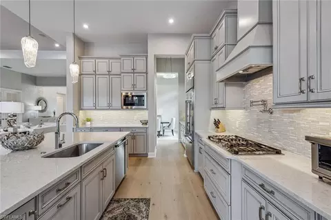 Kitchen - 3421 Wellfleet Ln, Naples, FL 34114 photo 6 of 9