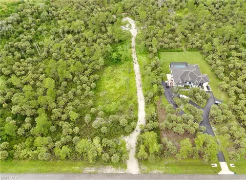 2643 26th Ave SE, Naples, FL 34117