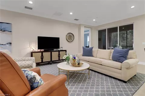 6502 Monterey Pt #204, Naples, FL 34105