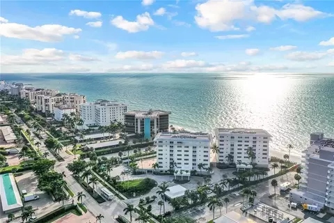 3401 Gulf Shore Blvd N #303, Naples, FL 34103