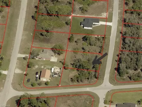 1126 Countess Ave, Lehigh Acres, FL 33974
