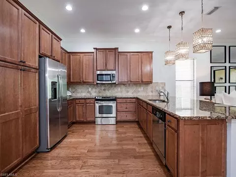 3487 Pacific Dr, Naples, FL 34119 photo 6