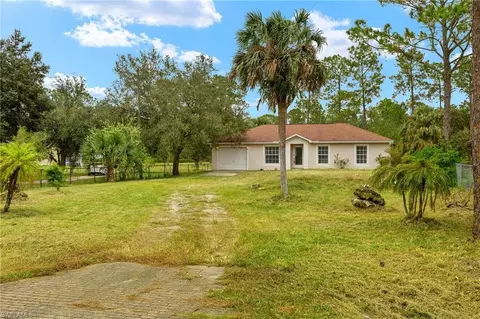 3821 10th Ave NE, Naples, FL 34120