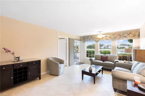 1708 Kings Lake Blvd #101, Naples, FL 34112