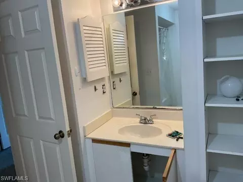 Bath - 4190 Jace Ct, Estero, FL 33928 photo 4 of 4