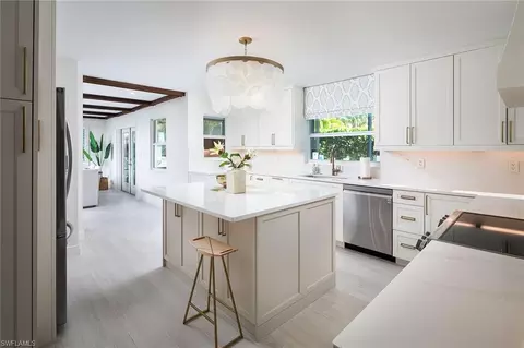 Kitchen - 9602 Vanderbilt Dr, Naples, FL 34108 photo 3 of 3