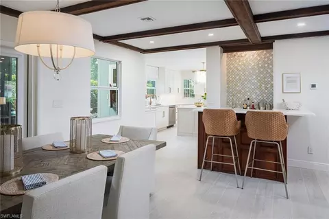 Dining - 9602 Vanderbilt Dr, Naples, FL 34108 photo 2 of 2
