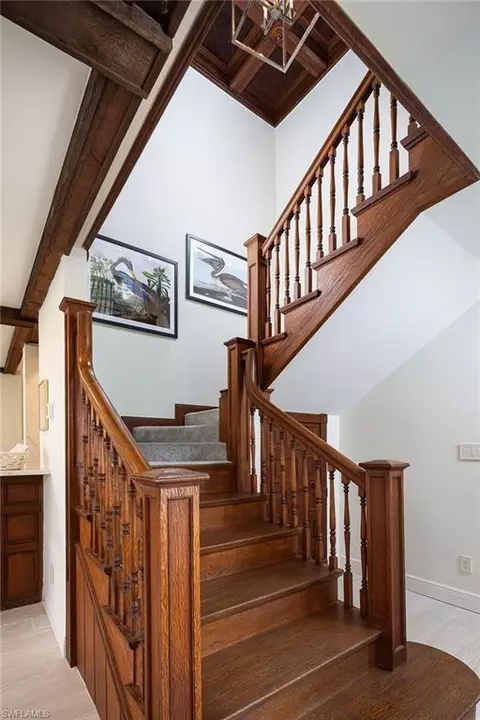 Entry Way - 9602 Vanderbilt Dr, Naples, FL 34108 photo 2 of 4