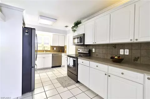 Kitchen - 4101 29th Pl SW, Naples, FL 34116 photo 2 of 2