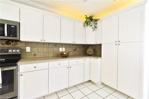 Kitchen - 4101 29th Pl SW, Naples, FL 34116 photo 1 of 2