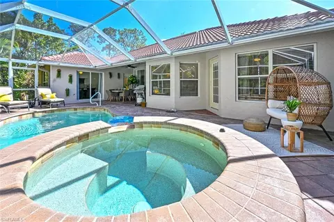 1331 Briarwood Ct, Naples, FL 34104