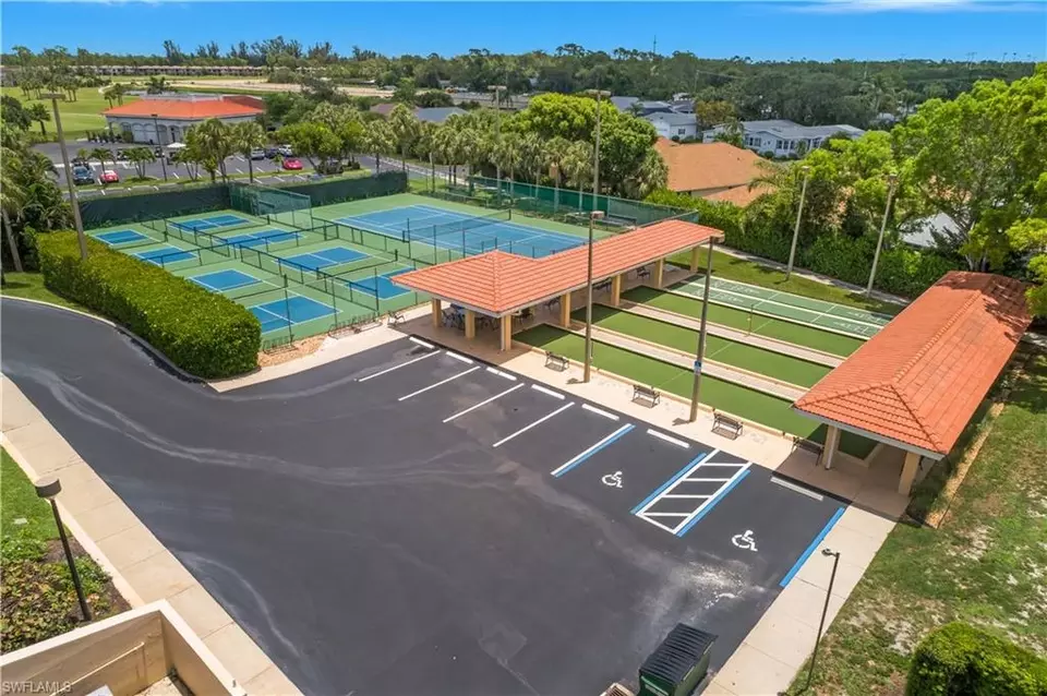 Exterior - 26228 Bonita Fairways Cir, Bonita Springs, FL 34135 photo 10 of 10